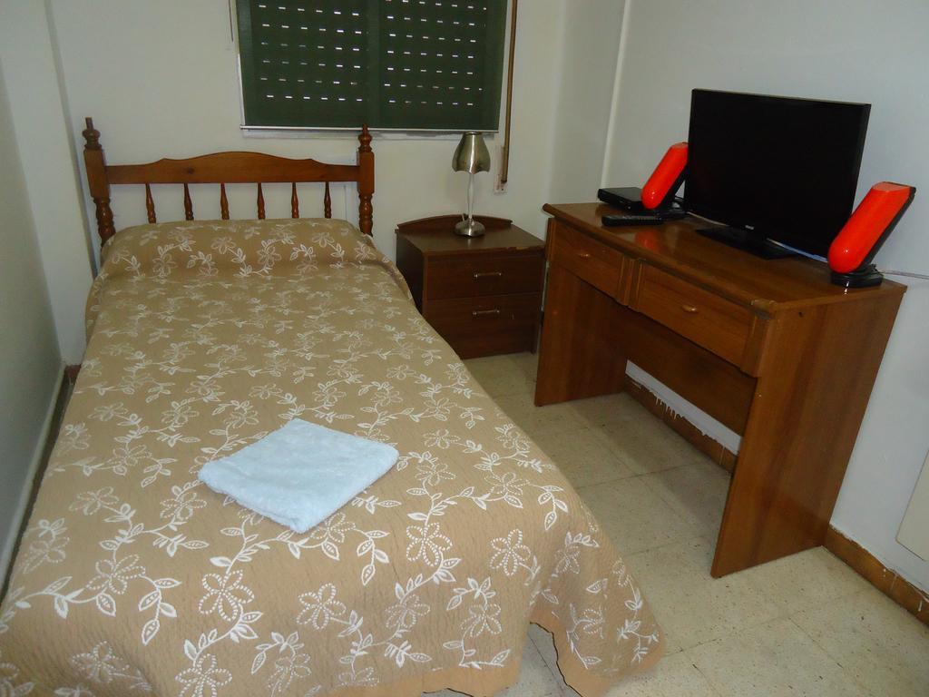 Hotel Pension Mode Lleida Luaran gambar